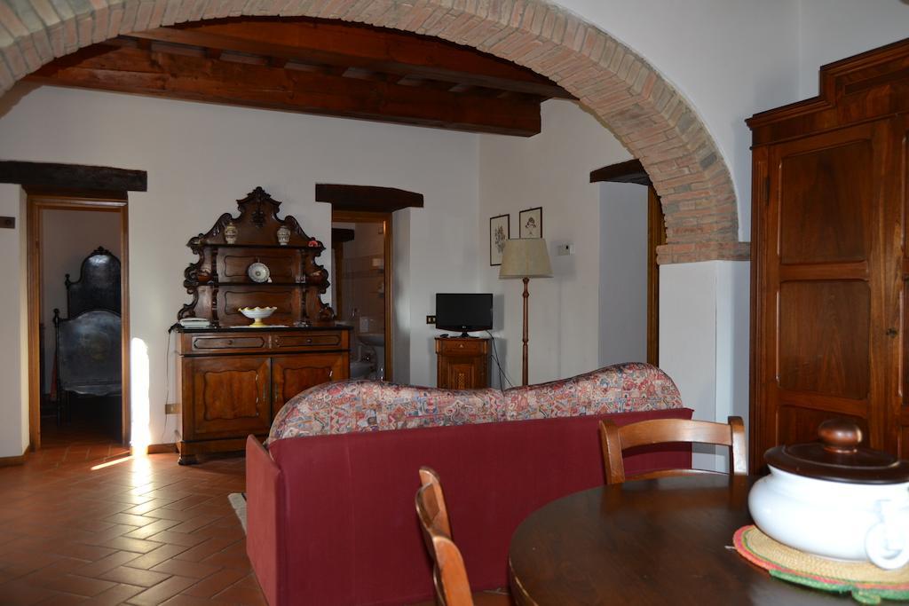 Fattoria Di Belvedere Poppi Buitenkant foto