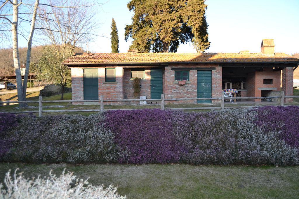 Fattoria Di Belvedere Poppi Buitenkant foto