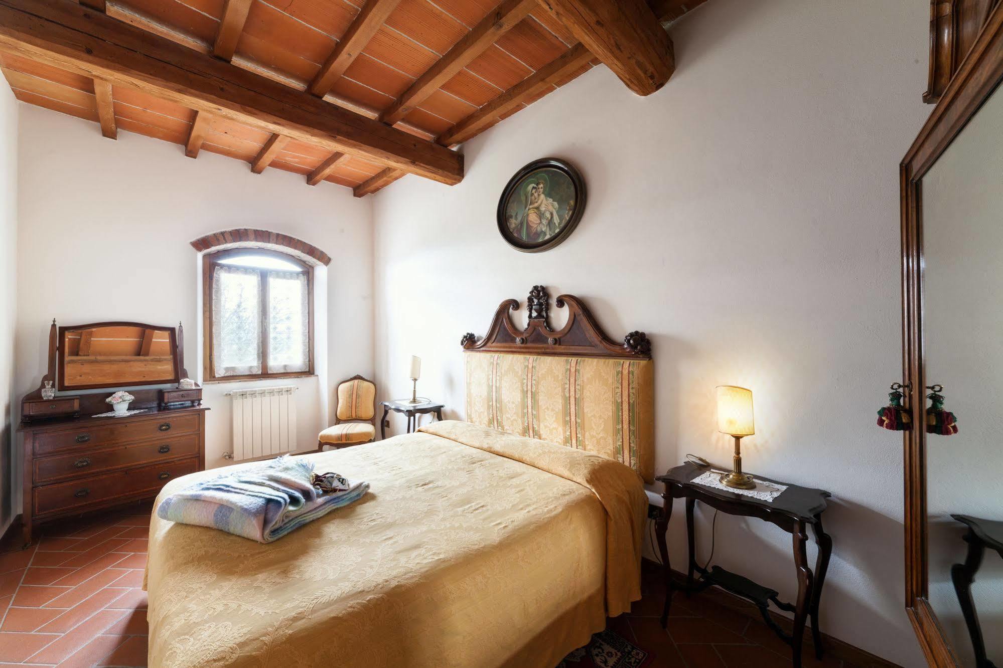 Fattoria Di Belvedere Poppi Buitenkant foto